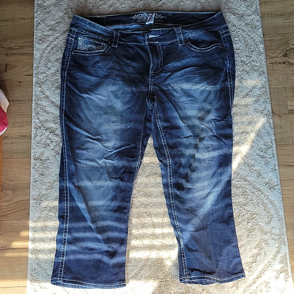 MAURICES premium Denim, size 20, Capris